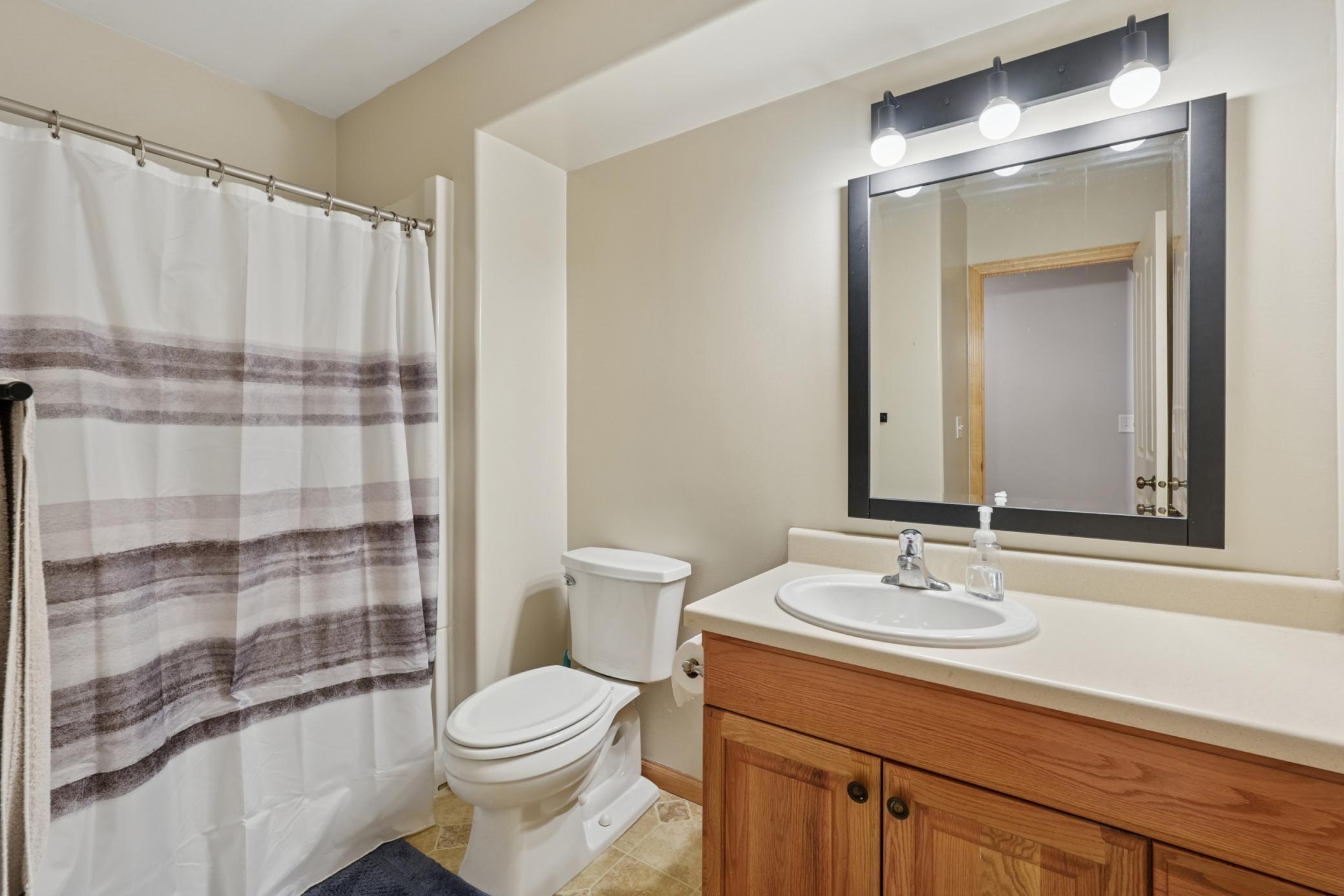 Lino Lakes, Minnesota, 55038, United States, 5 Bedrooms Bedrooms, ,3 BathroomsBathrooms,Residential,For Sale,2001620