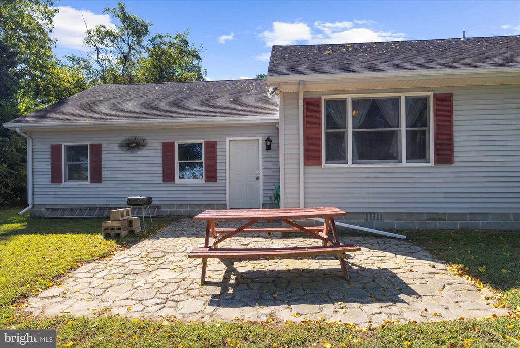 Preston, Maryland, 21655, United States, 3 Bedrooms Bedrooms, ,2 BathroomsBathrooms,Residential,For Sale,1940419