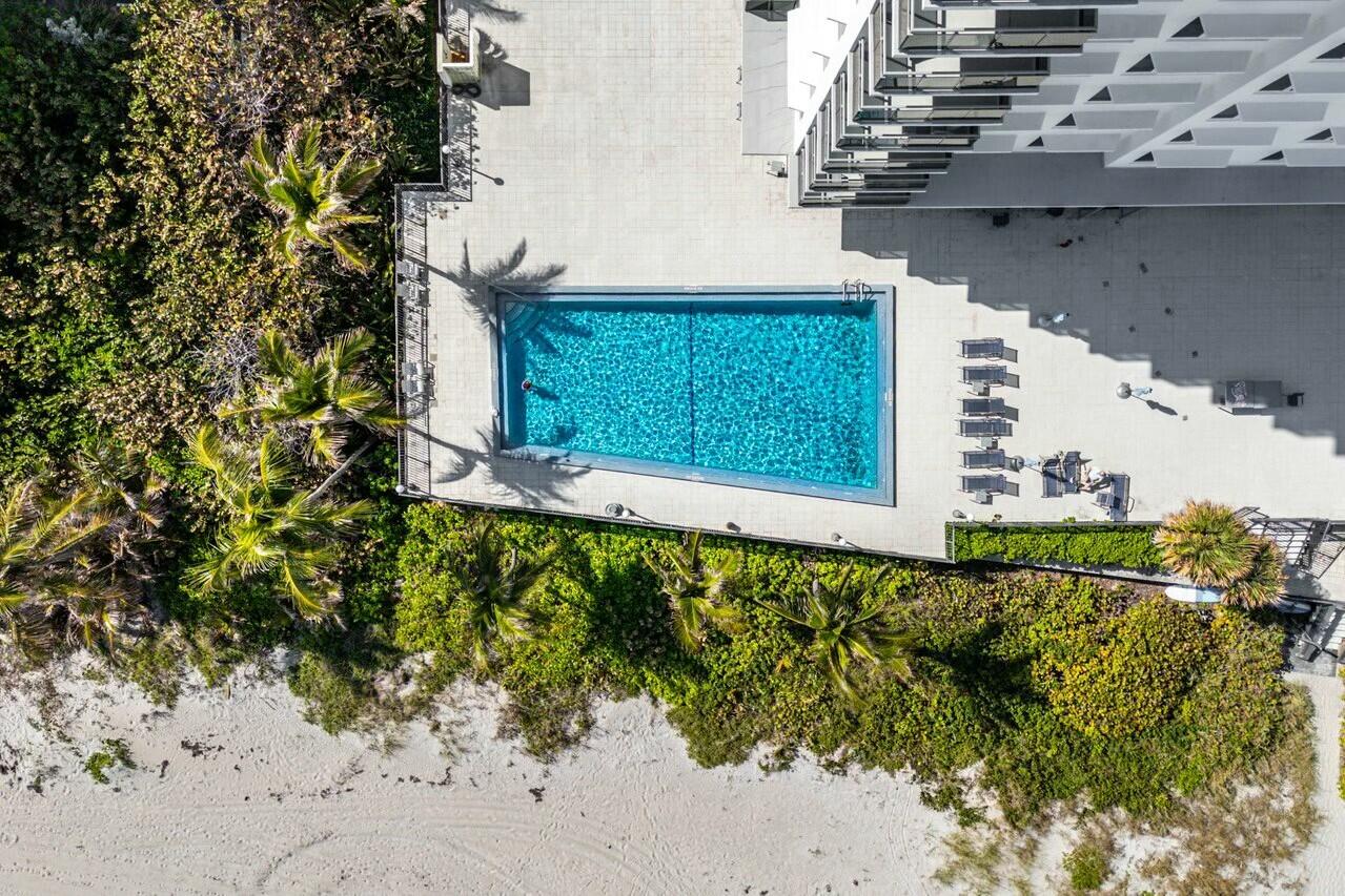 Boca Raton, Florida, 33431, United States, 2 Bedrooms Bedrooms, ,2 BathroomsBathrooms,Residential,For Sale,1990910