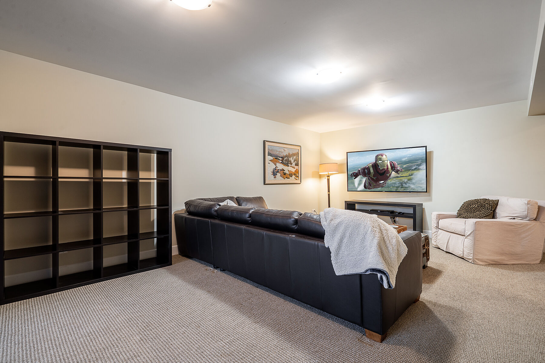  Ideal Dundarave Location - 物件實景