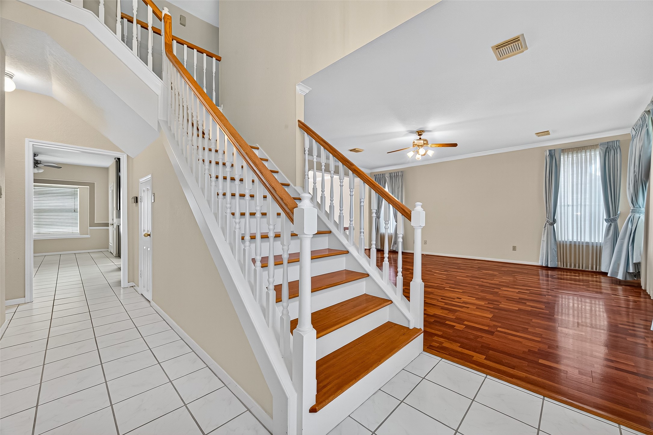 Sugar Land, Texas, 77478, United States, 5 Bedrooms Bedrooms, ,4 BathroomsBathrooms,Residential,For Sale,1971376