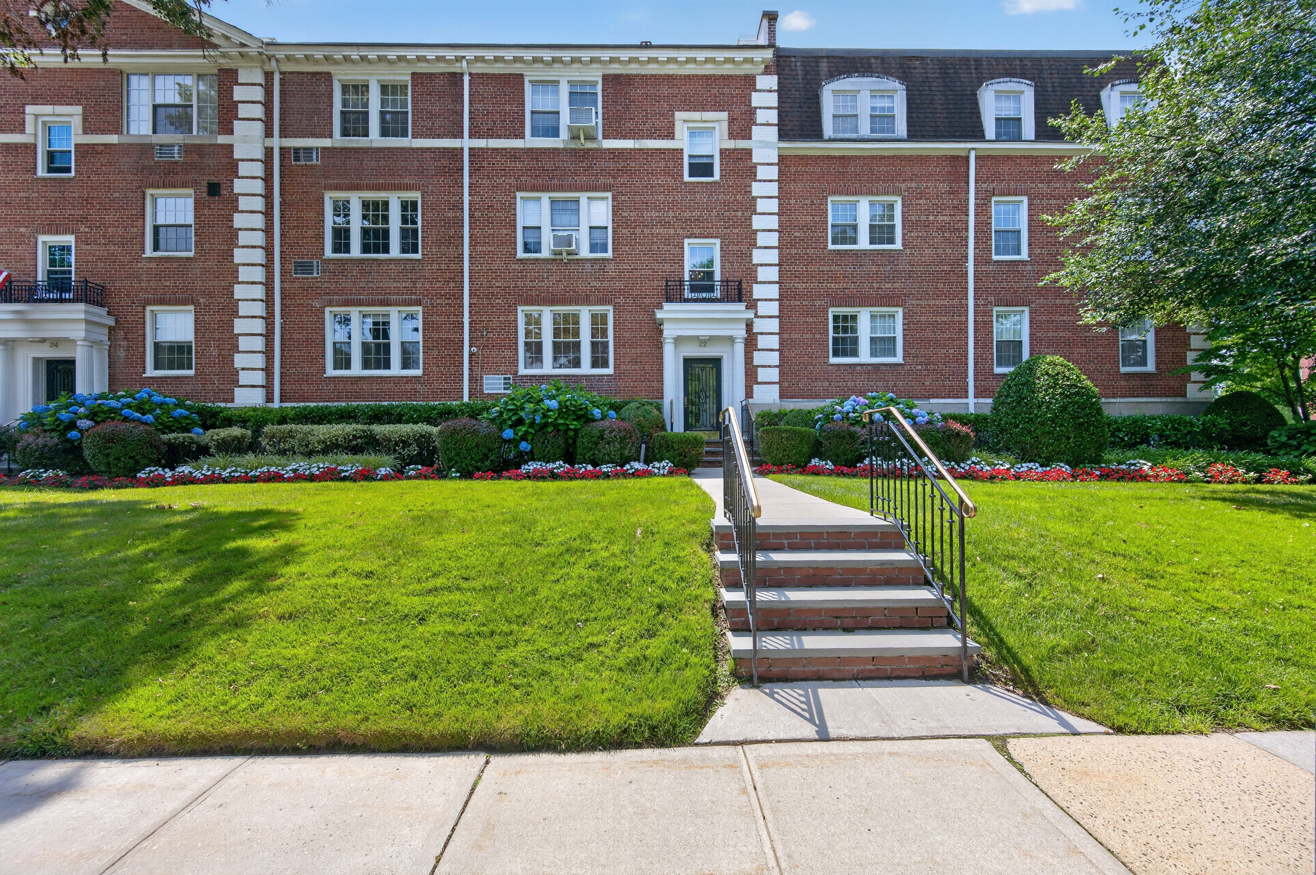  22 Hamilton Place, Garden City, NY, 11530 - 物件實景