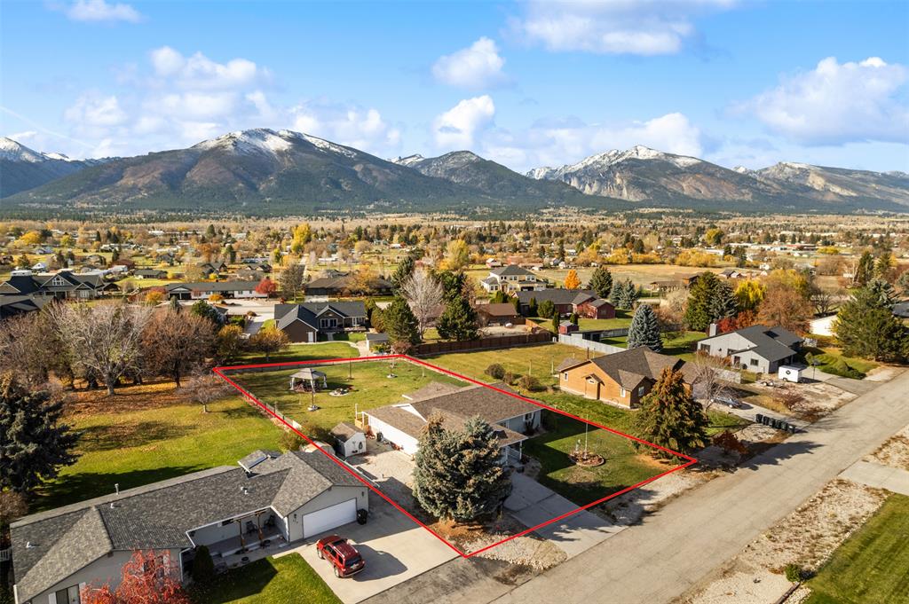 Hamilton, Montana, 59840, United States, 3 Bedrooms Bedrooms, ,2 BathroomsBathrooms,Residential,For Sale,1990446