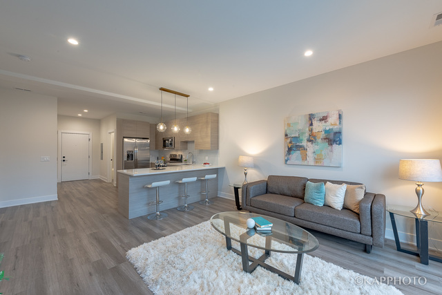 Chicago, Illinois, 60612, United States, 3 Bedrooms Bedrooms, ,2 BathroomsBathrooms,Residential,For Sale,1881356