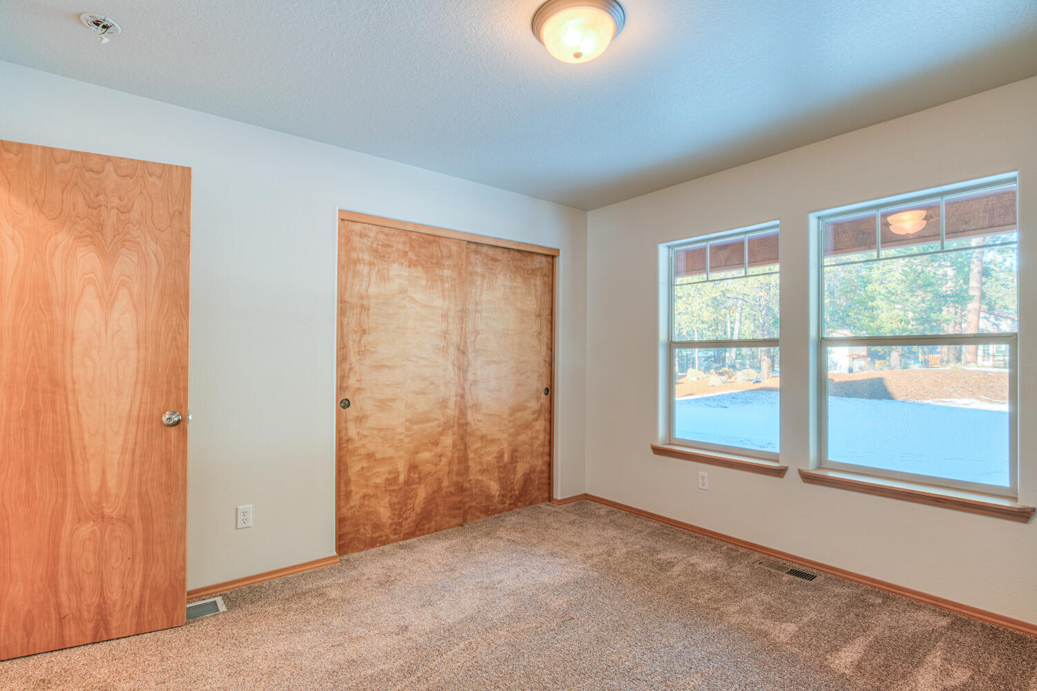 Bend, Oregon, 97707, United States, 5 Bedrooms Bedrooms, ,3 BathroomsBathrooms,Residential,For Sale,2010023