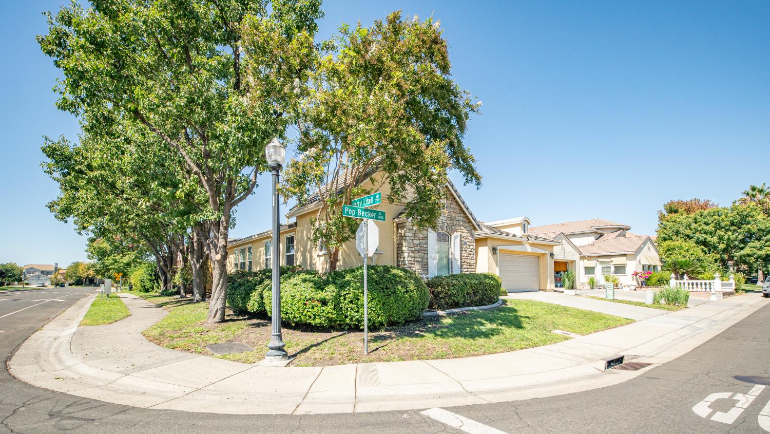 Sacramento, California, 95835, United States, 3 Bedrooms Bedrooms, ,3 BathroomsBathrooms,Residential,For Sale,1970680