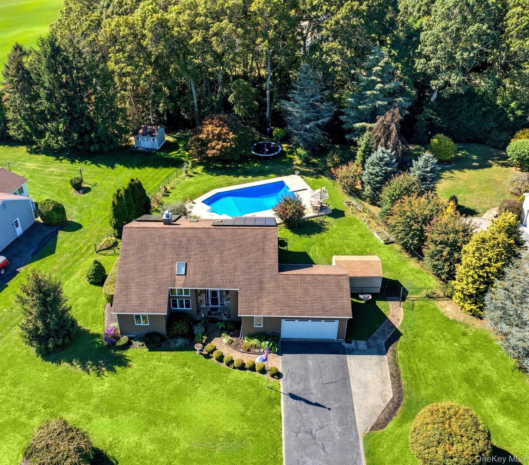 Jamesport, New York, 11947, United States, 4 Bedrooms Bedrooms, ,3 BathroomsBathrooms,Residential,For Sale,2002985