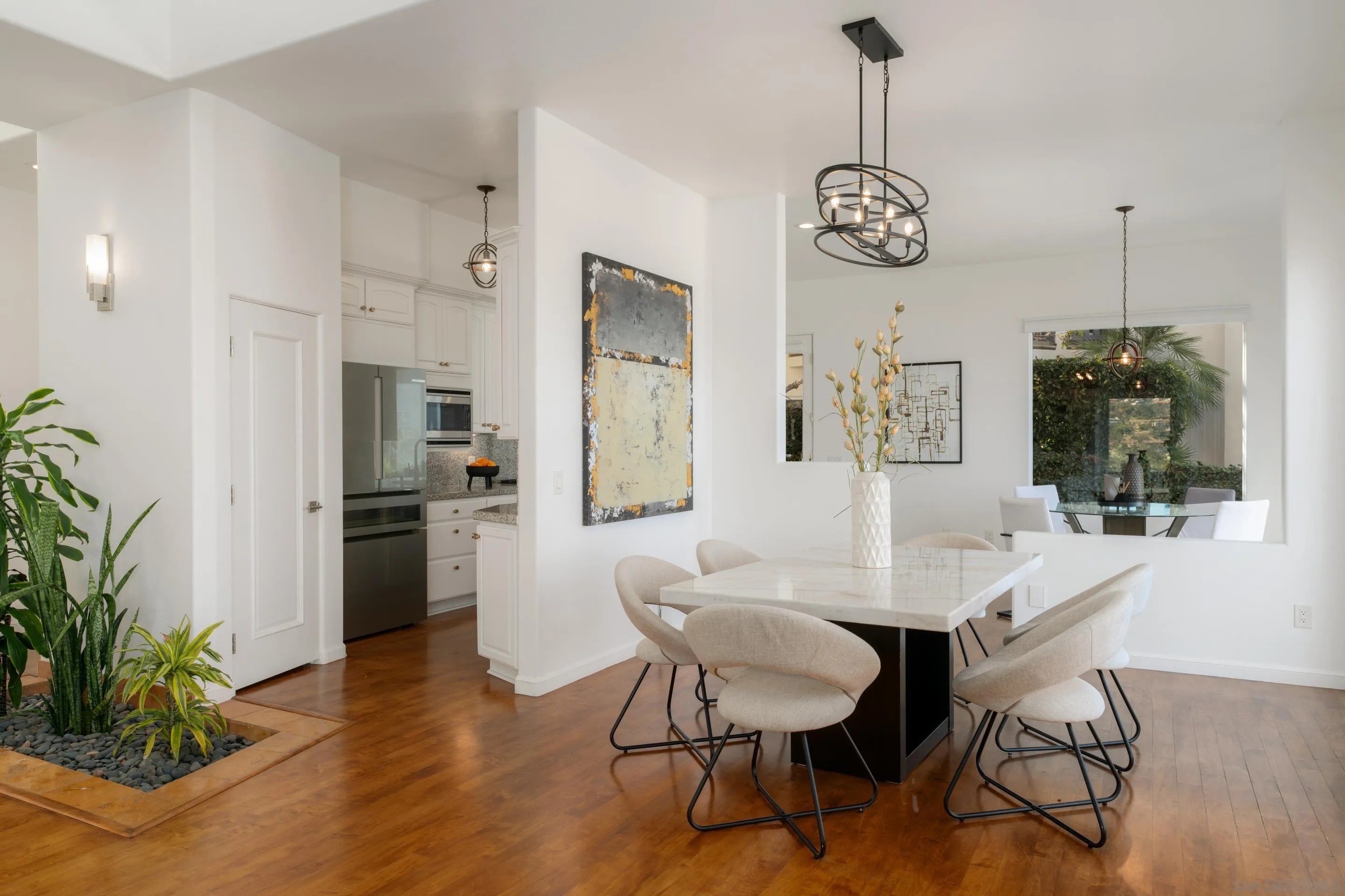 La Jolla, California, 92037, United States, 5 Bedrooms Bedrooms, ,6 BathroomsBathrooms,Residential,For Sale,1991356