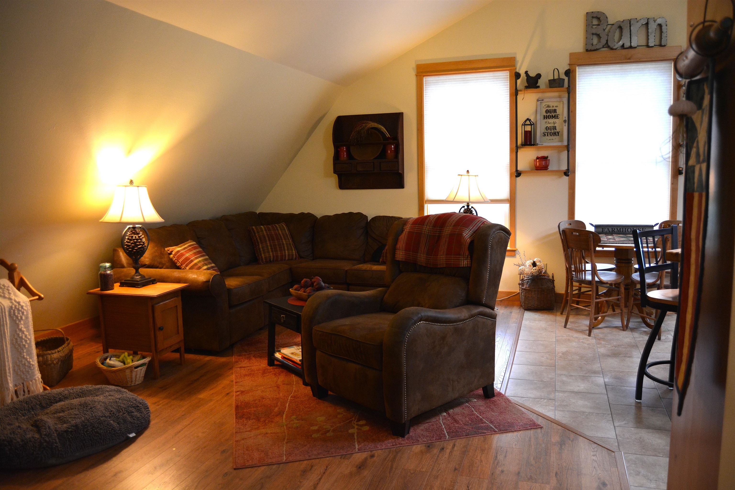 Richland Center, Wisconsin, 53581, United States, 1 Bedroom Bedrooms, ,2 BathroomsBathrooms,Residential,For Sale,2037318