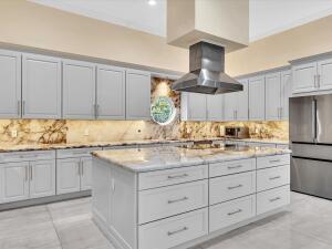 Plantation, Florida, 33325, United States, 5 Bedrooms Bedrooms, ,4 BathroomsBathrooms,Residential,For Sale,2005457