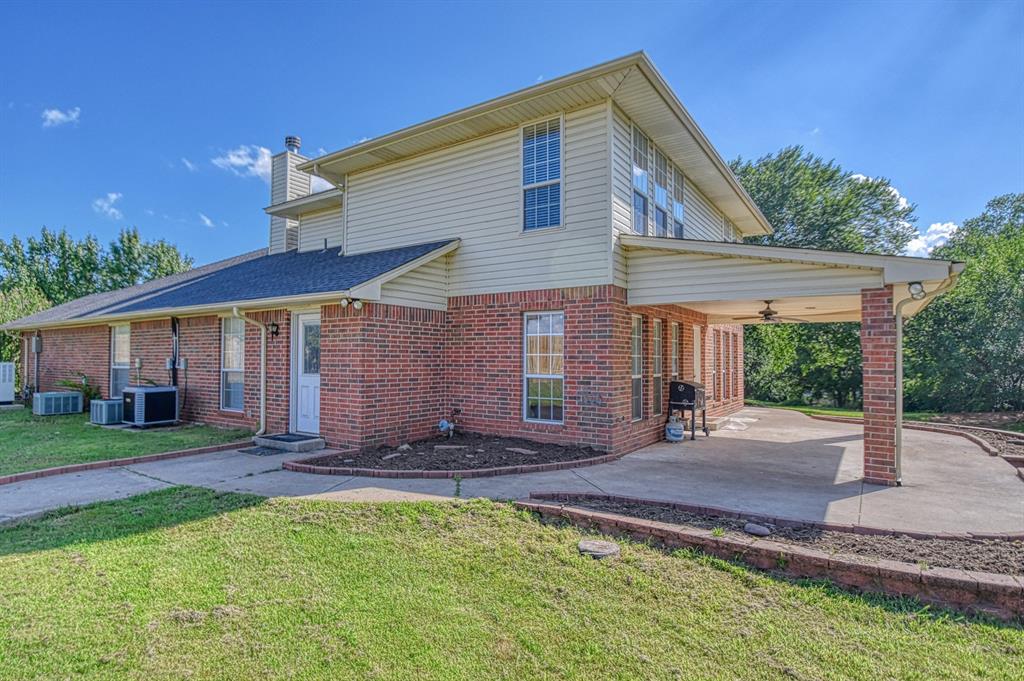 Noble, Oklahoma, 73068, United States, 6 Bedrooms Bedrooms, ,4 BathroomsBathrooms,Residential,For Sale,1978197