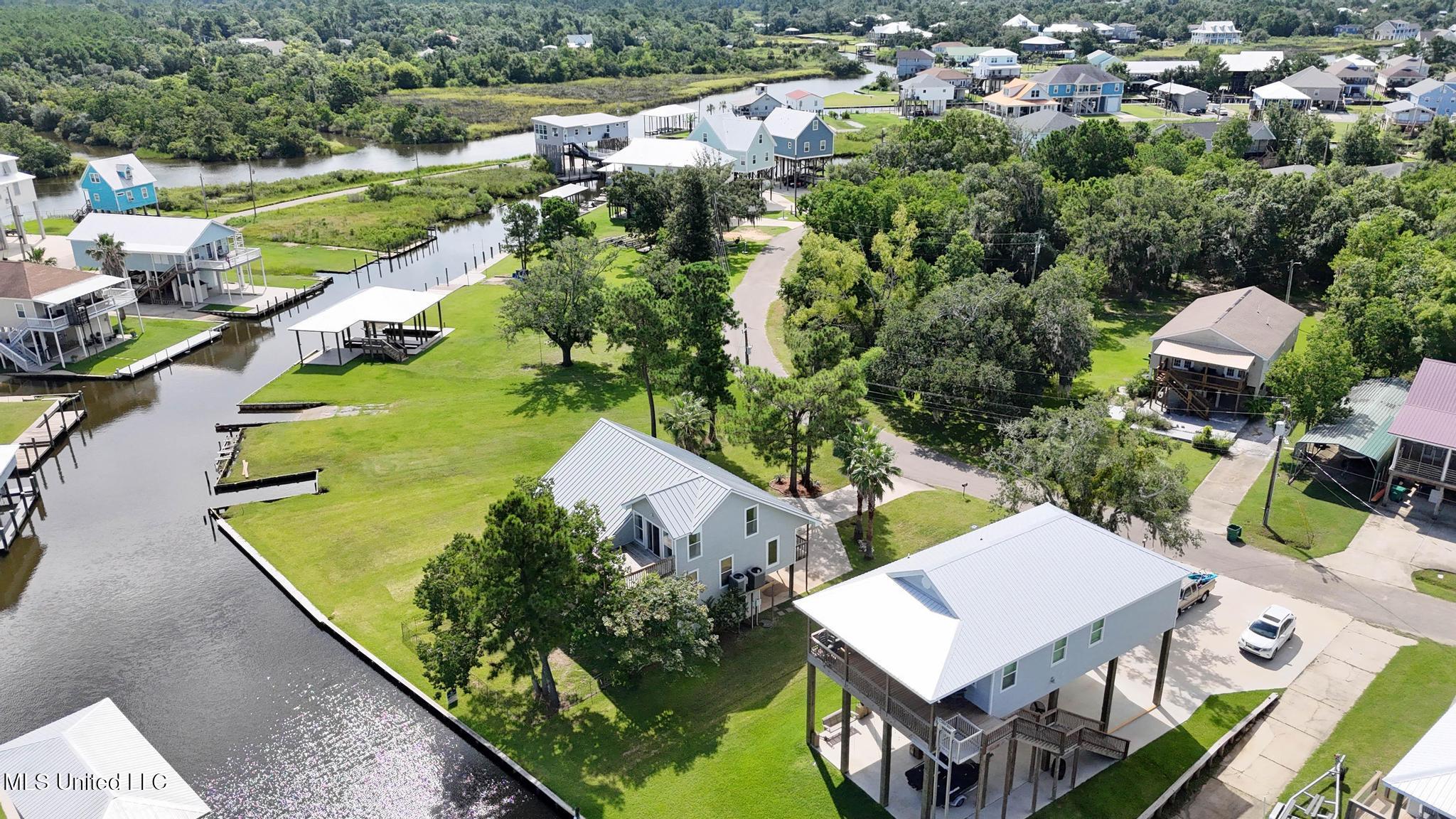 Bay Saint Louis, Mississippi, 39520, United States, 2 Bedrooms Bedrooms, ,2 BathroomsBathrooms,Residential,For Sale,1913082
