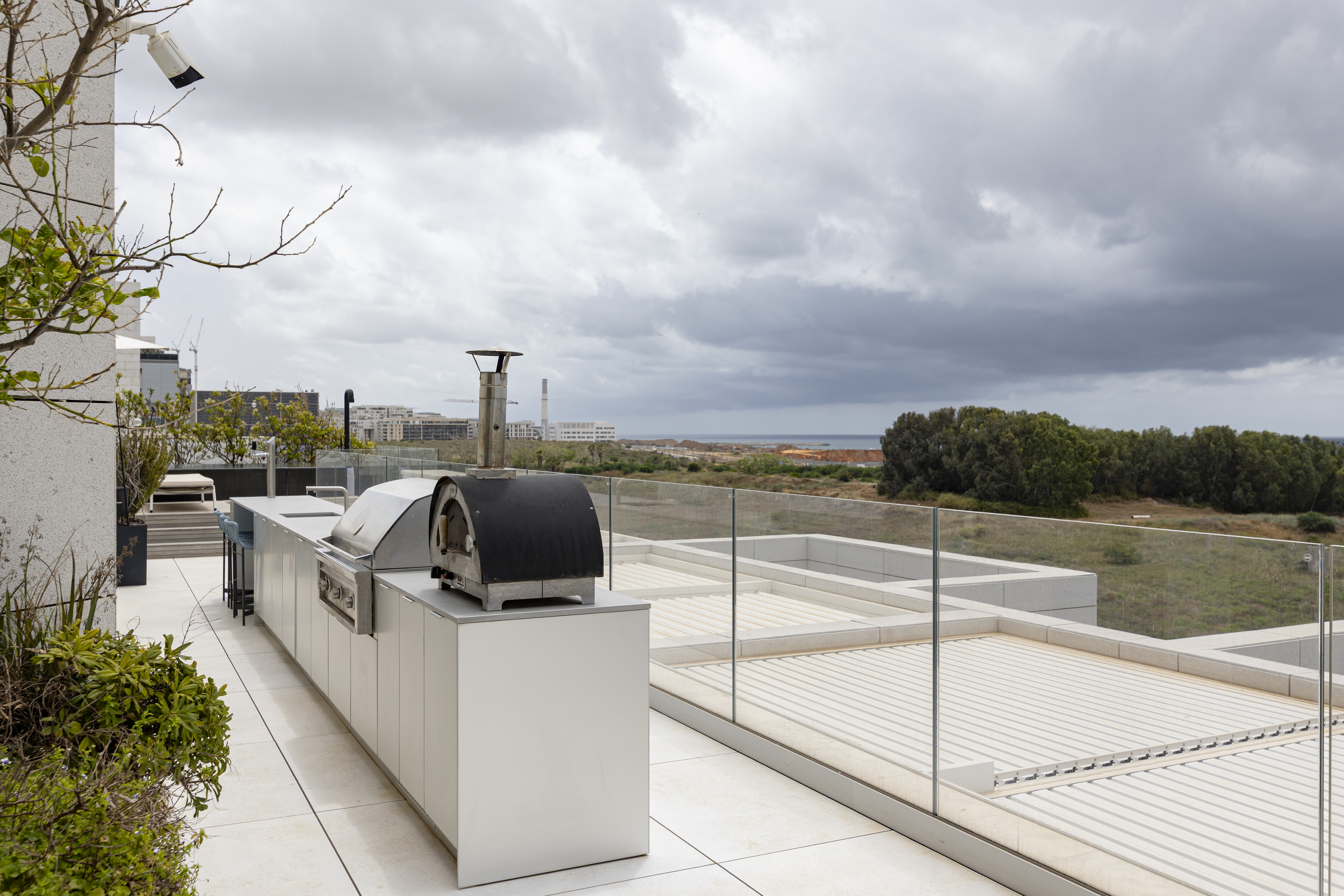  Above the Coastline: Resort-Style Penthouse in Northern Tel Aviv - 物件實景
