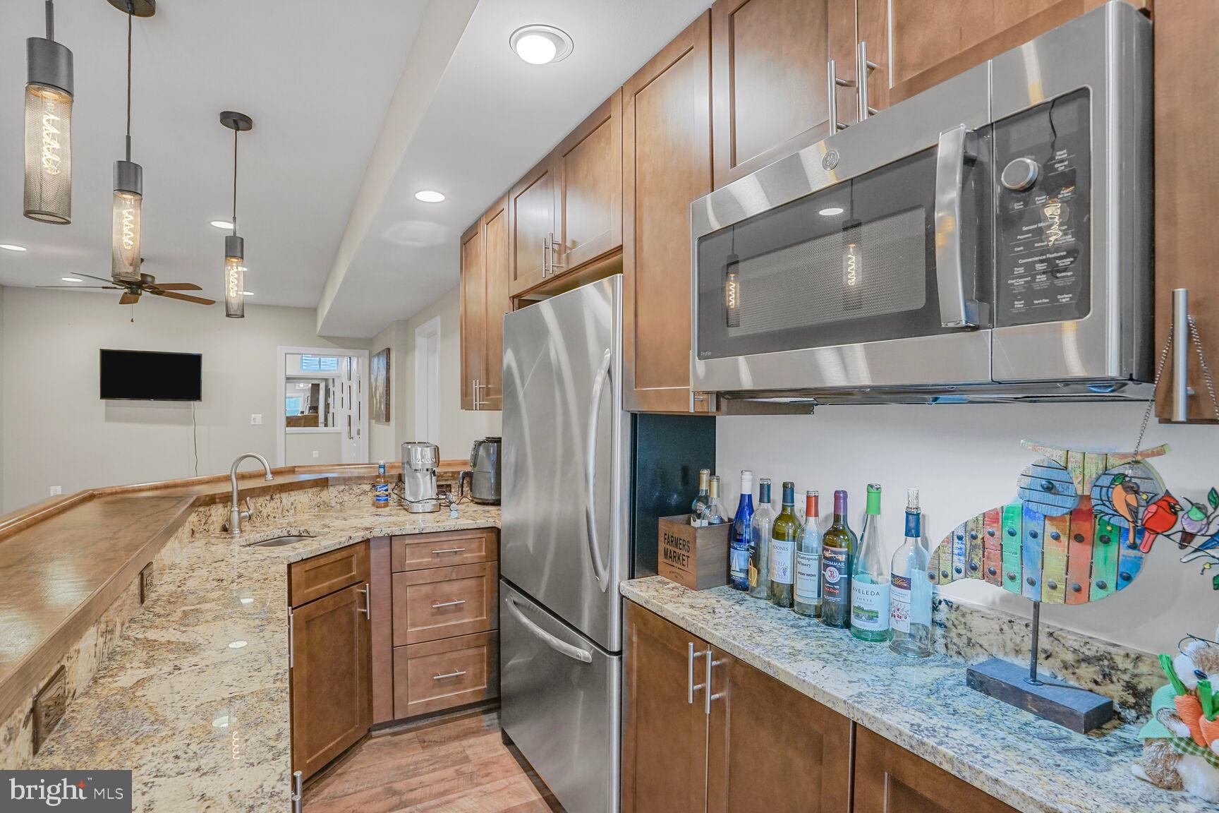Woodbridge, Virginia, 22192, United States, 5 Bedrooms Bedrooms, ,5 BathroomsBathrooms,Residential,For Sale,1825491