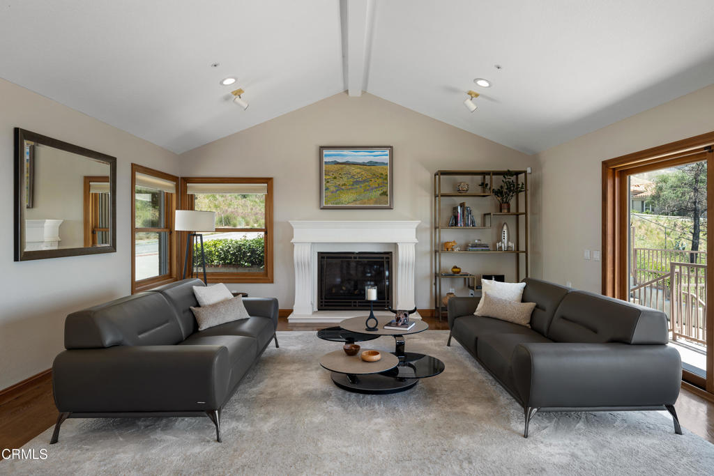 Altadena, California, 91001, United States, 5 Bedrooms Bedrooms, ,6 BathroomsBathrooms,Residential,For Sale,1989048