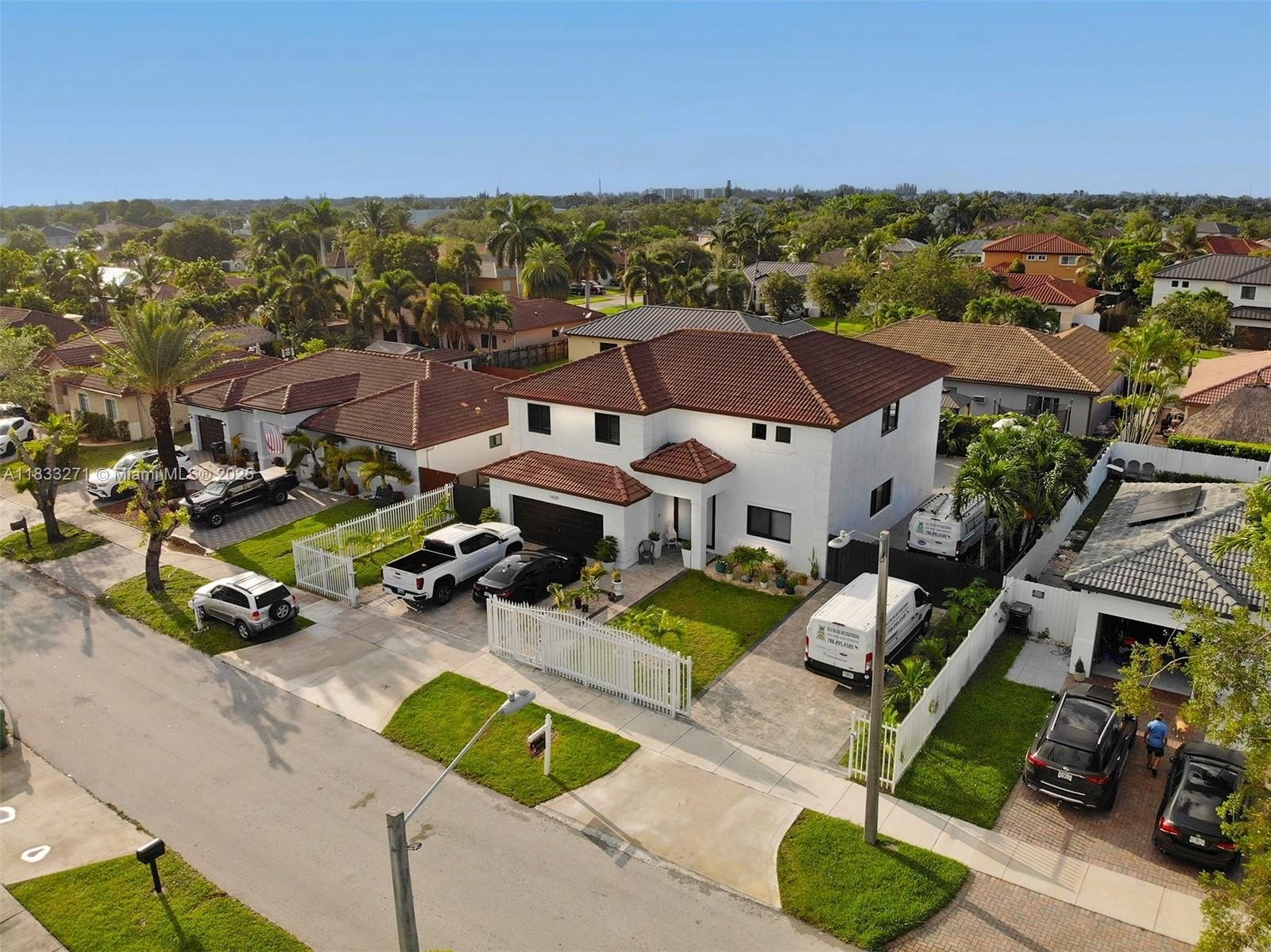 Homestead, Florida, 33033, United States, 5 Bedrooms Bedrooms, ,3 BathroomsBathrooms,Residential,For Sale,1937338