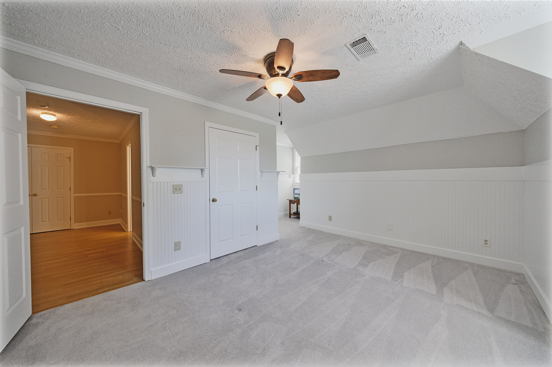  Exceptional Equestrian Estate: A Rare Blend of Luxury, Functionality, and Charm - 物件實景