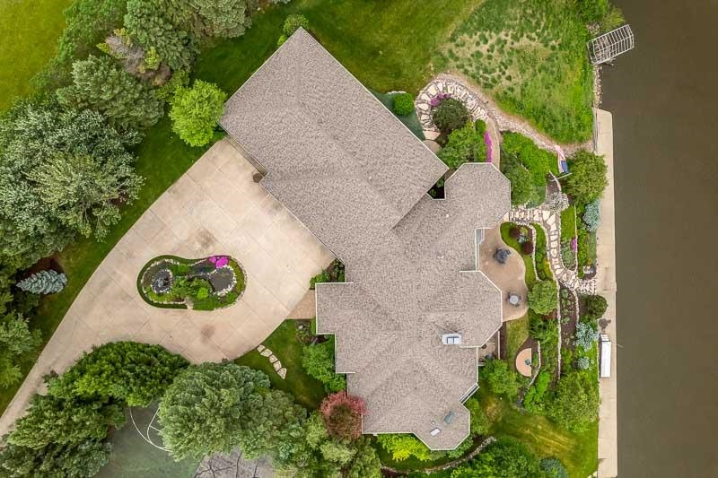 Machesney Park, Illinois, 61115, United States, 4 Bedrooms Bedrooms, ,5 BathroomsBathrooms,Residential,For Sale,2049063