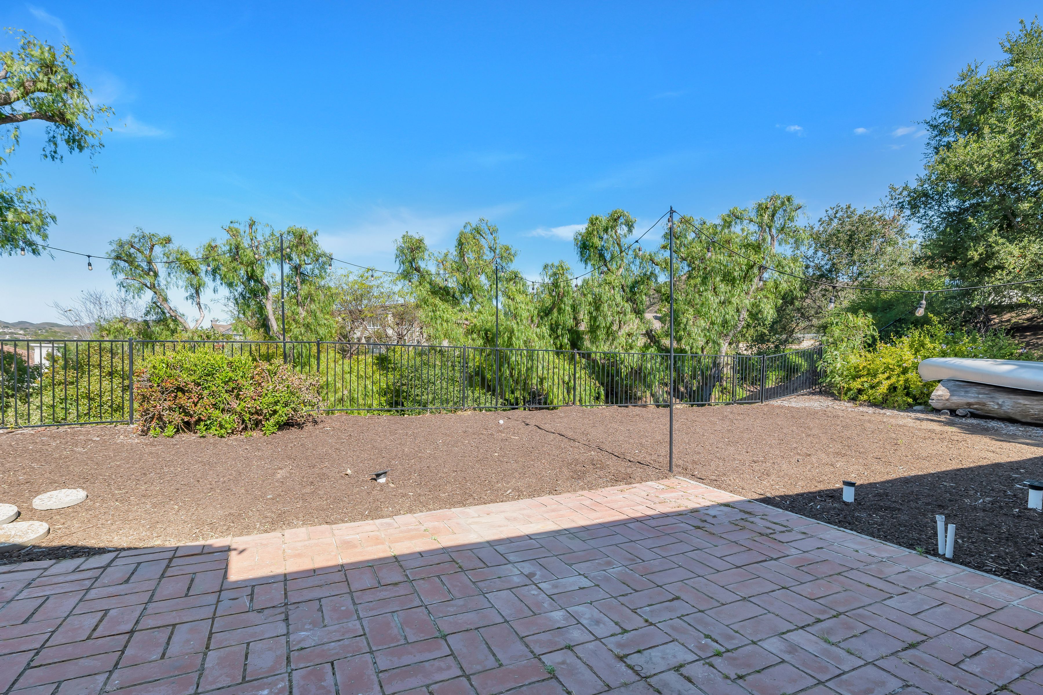  351 S. Greenway Avenue, Newbury Park - 物件實景