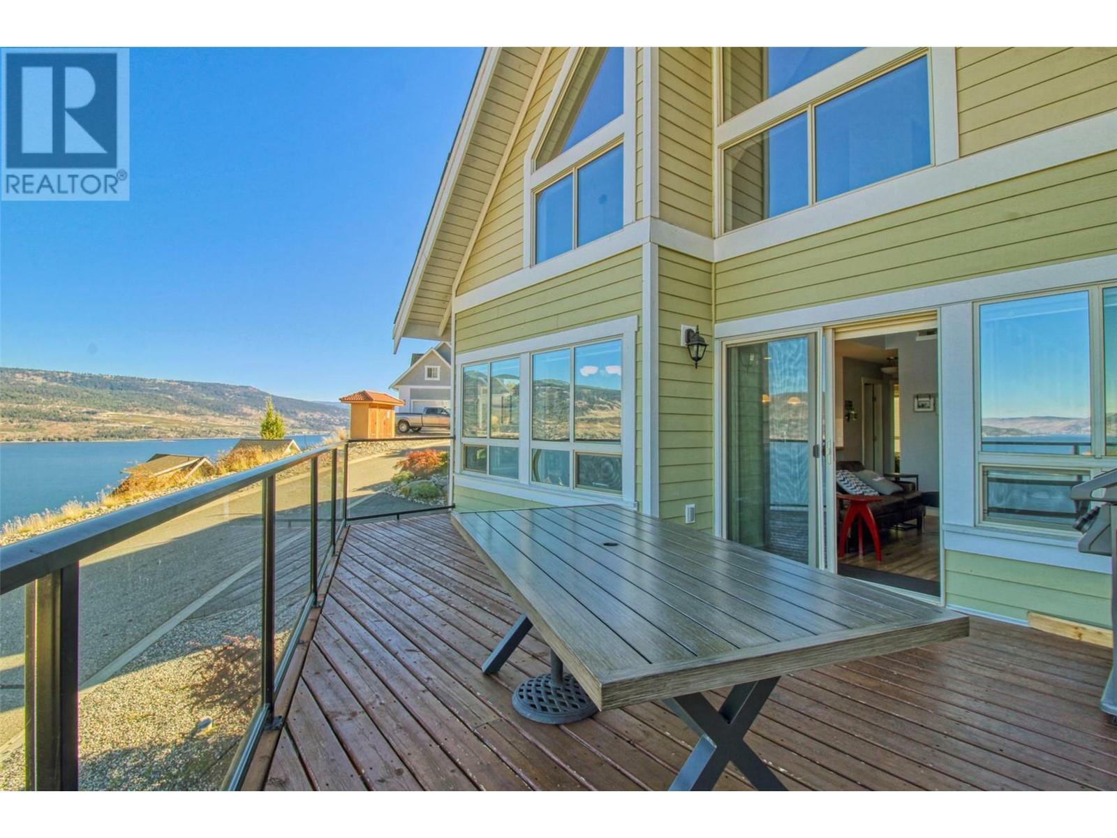 KELOWNA, British Columbia, V1Z 3R8, CA, 3 Bedrooms Bedrooms, ,2 BathroomsBathrooms,Residential,For Sale,1836917