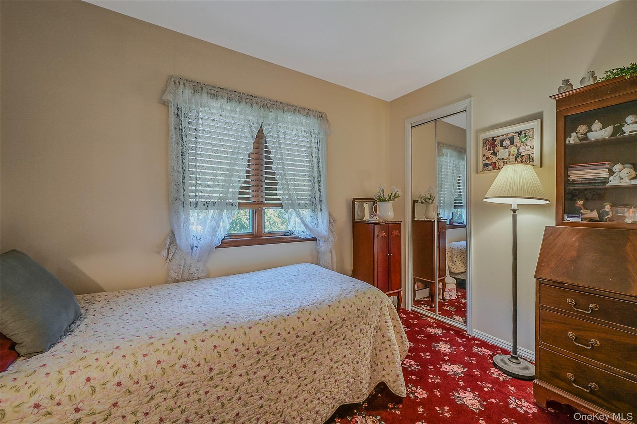 Selden, New York, 11784, United States, 3 Bedrooms Bedrooms, ,2 BathroomsBathrooms,Residential,For Sale,1988093