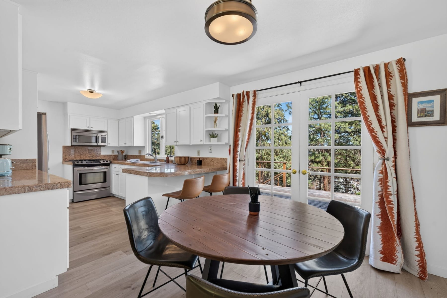  2258 NW 6th Street Bend, OR 97703 - 物件實景
