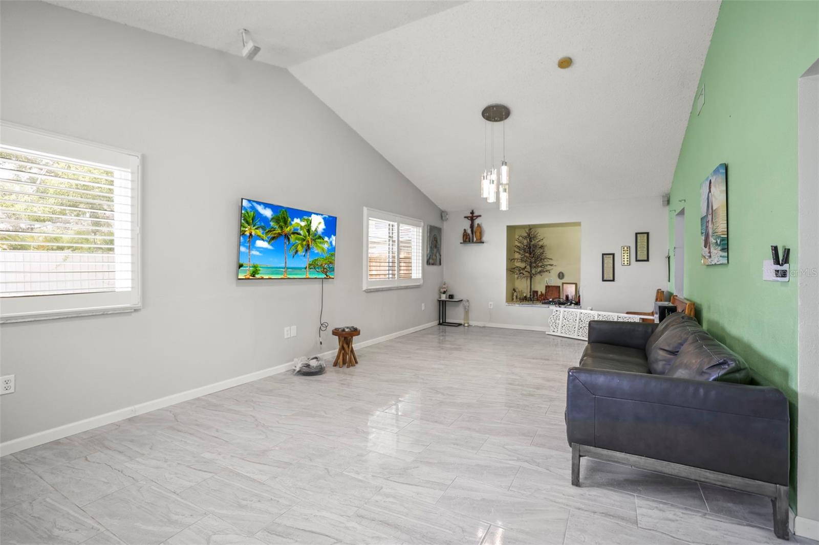 Clearwater, Florida, 33760, United States, 3 Bedrooms Bedrooms, ,2 BathroomsBathrooms,Residential,For Sale,1826177