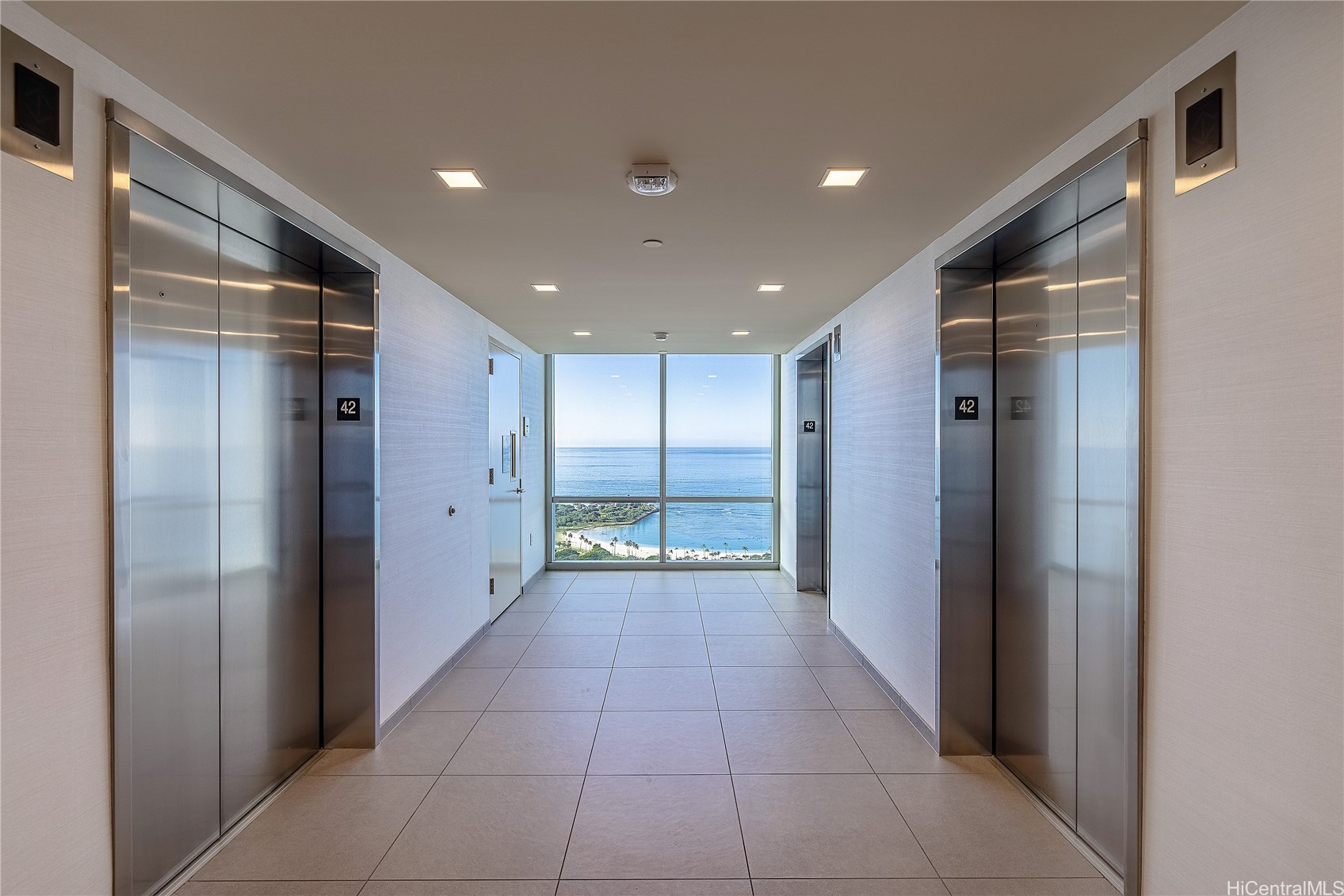 Honolulu, Hawaii, 96814, United States, 2 Bedrooms Bedrooms, ,2 BathroomsBathrooms,Residential,For Sale,1837797