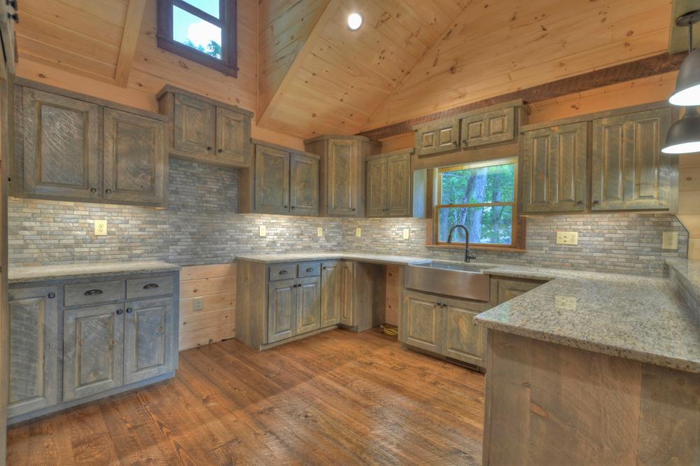 Mineral Bluff, Georgia, 30559, United States, 4 Bedrooms Bedrooms, ,4 BathroomsBathrooms,Residential,For Sale,1871299