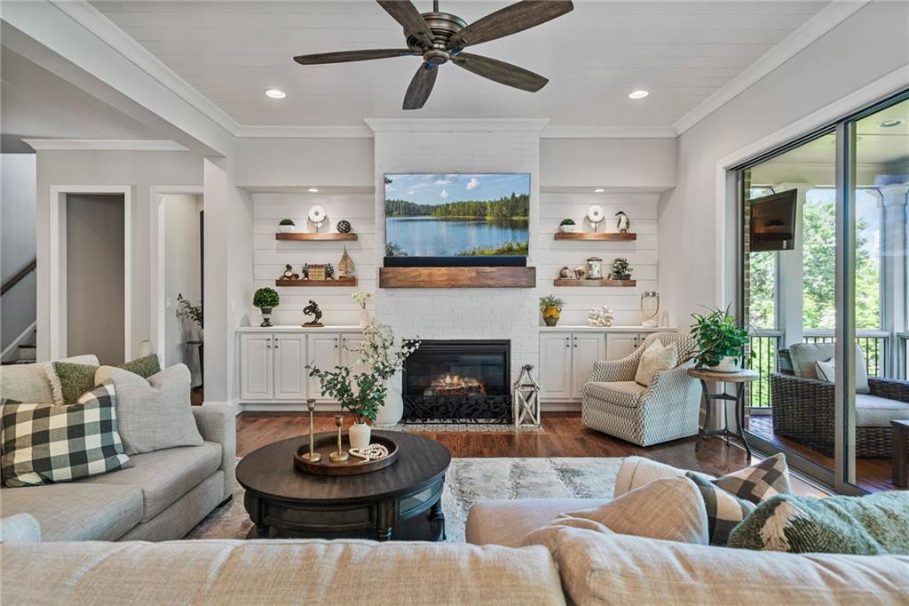 Alpharetta, Georgia, 30022, United States, 6 Bedrooms Bedrooms, ,6 BathroomsBathrooms,Residential,For Sale,1900569