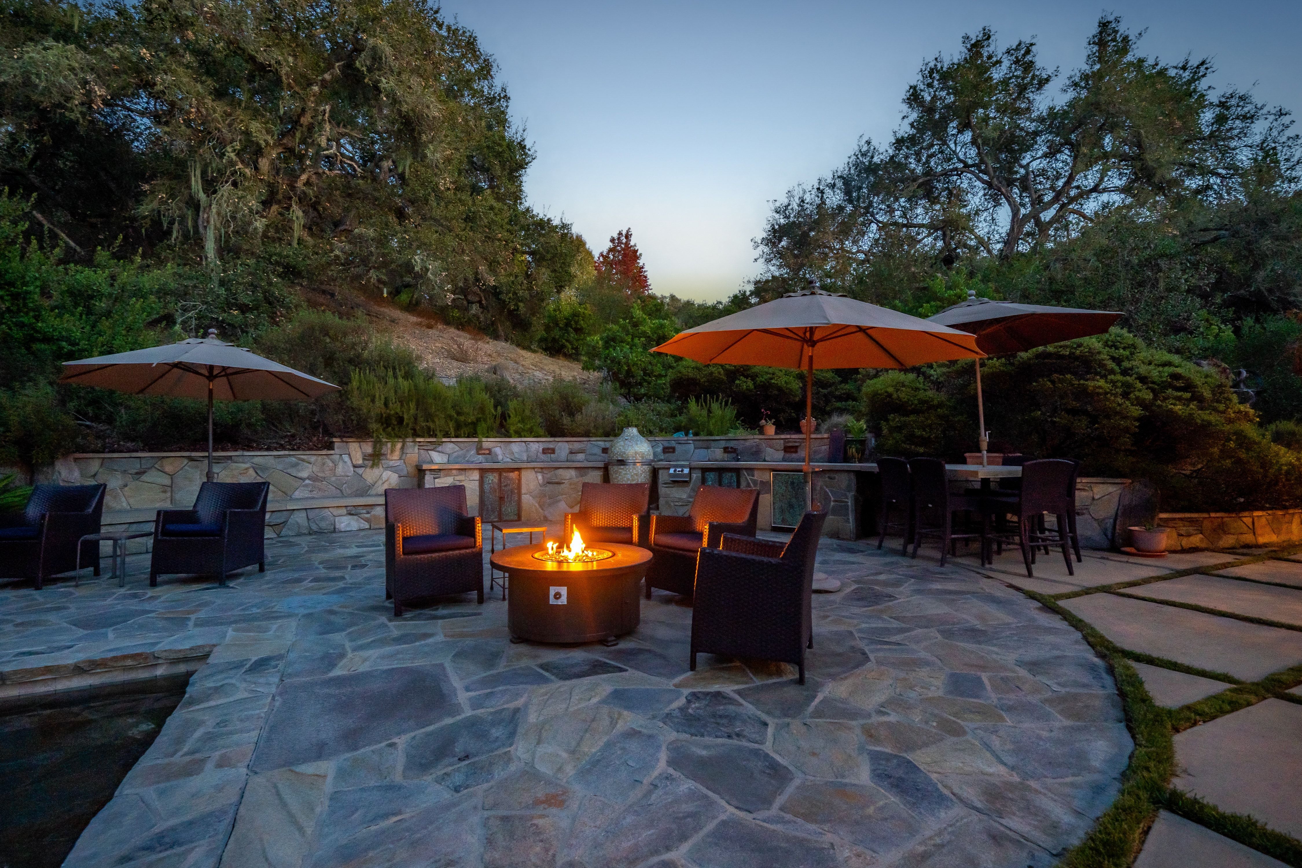  Timeless Craftsman Estate with Resort-Style Outdoor Living - 物件實景