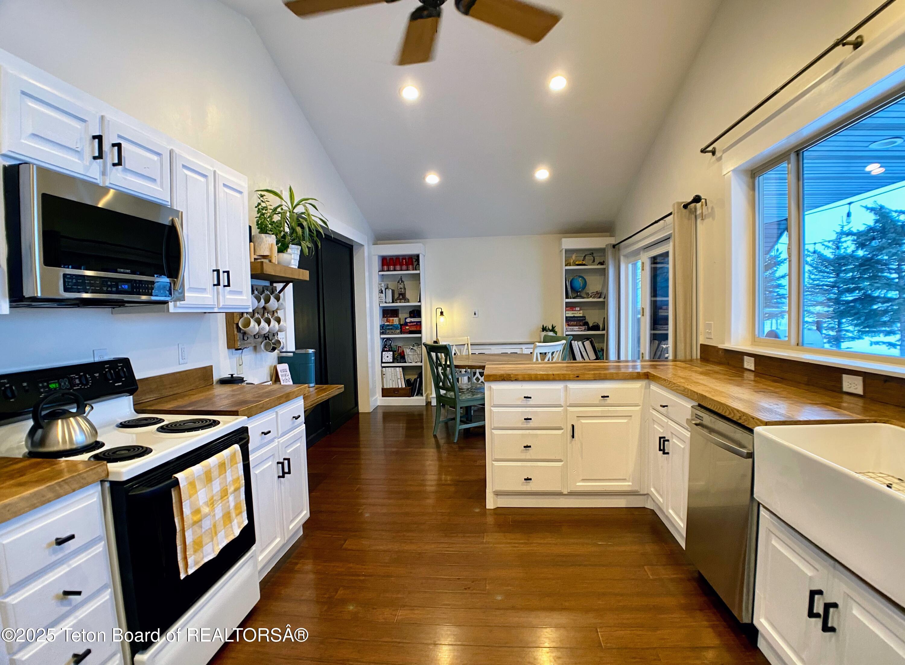 Tetonia, Idaho, 83452, United States, 3 Bedrooms Bedrooms, ,2 BathroomsBathrooms,Residential,For Sale,1898608