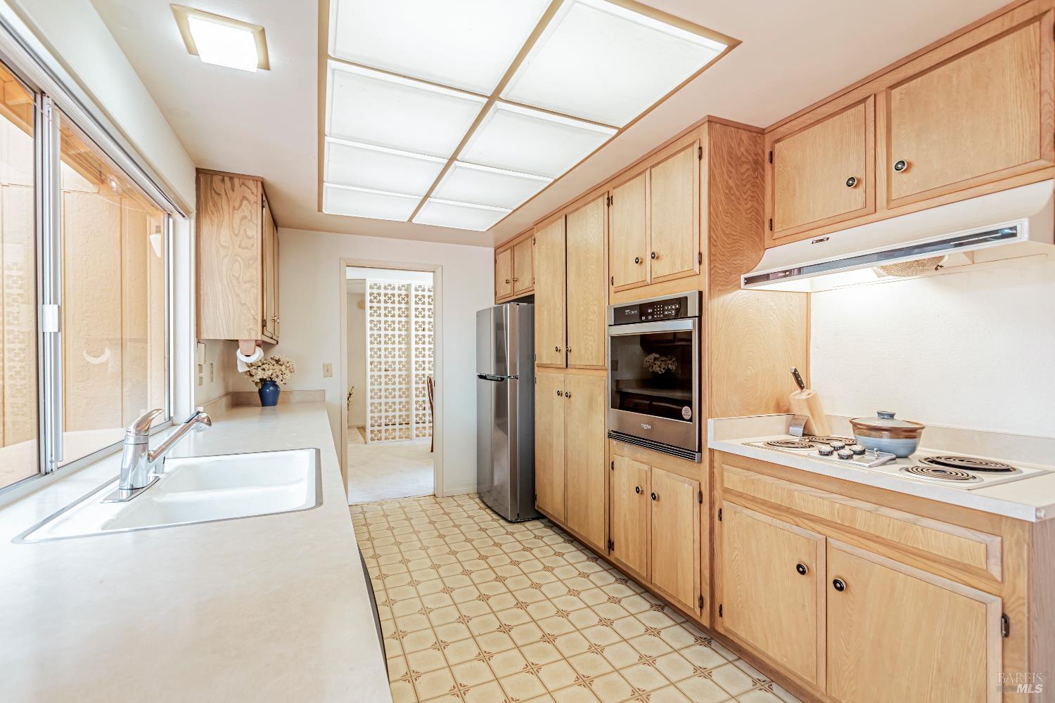 Santa Rosa, California, 95409, United States, 2 Bedrooms Bedrooms, ,2 BathroomsBathrooms,Residential,For Sale,1885224