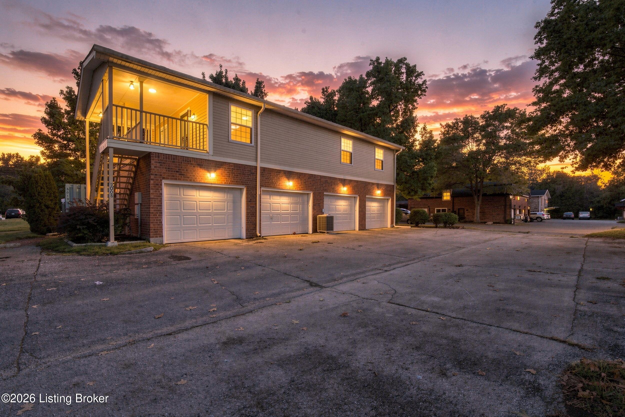 Treeview Ct, Louisville, KY 40214 #1
