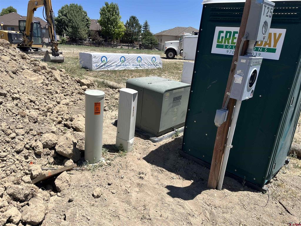 Montrose, Colorado, 81401, United States, 3 Bedrooms Bedrooms, ,2 BathroomsBathrooms,Residential,For Sale,1983770