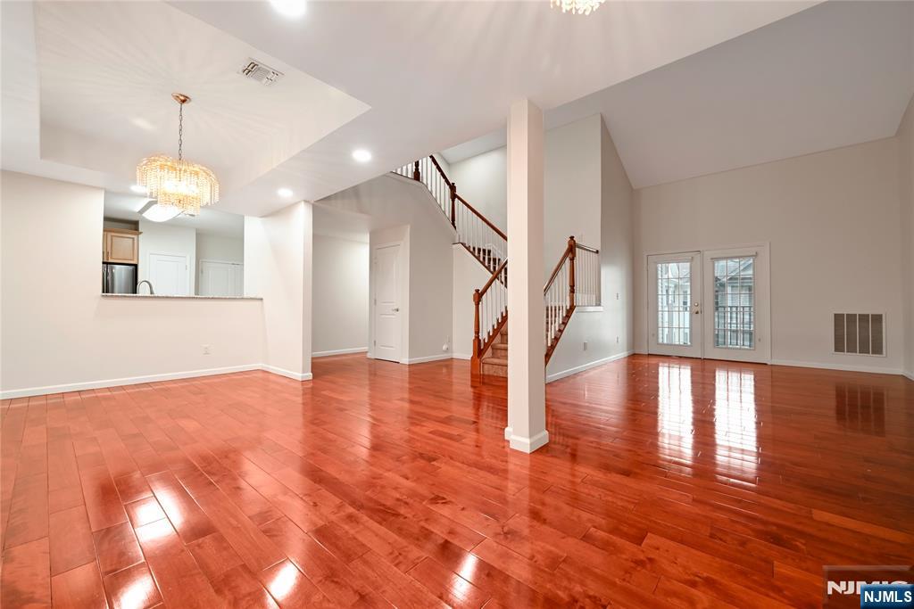 Rochelle Park, New Jersey, 07662, United States, 2 Bedrooms Bedrooms, ,3 BathroomsBathrooms,Residential,For Sale,1906079