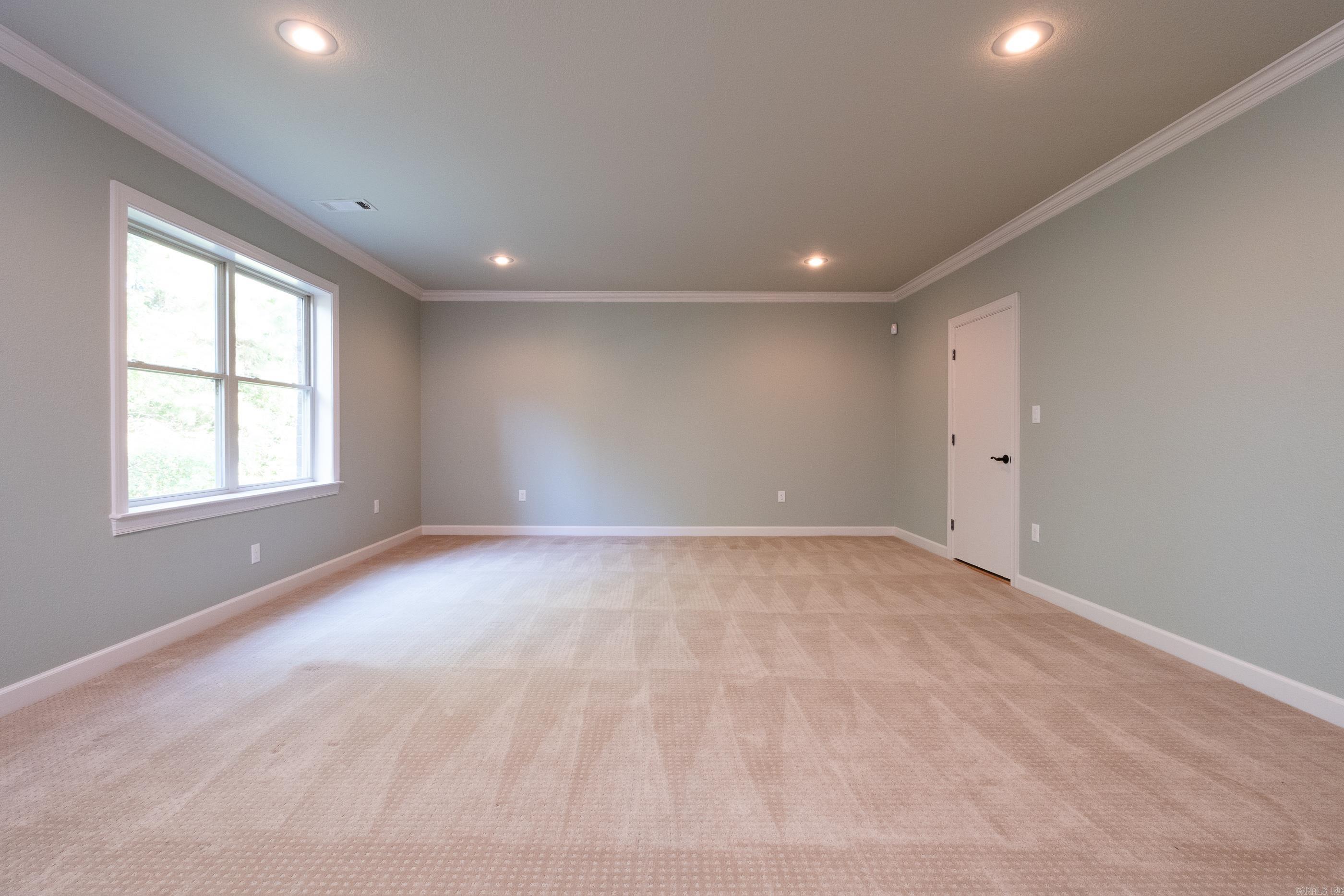 Little Rock, Arkansas, 72211, United States, 4 Bedrooms Bedrooms, ,5 BathroomsBathrooms,Residential,For Sale,1989336