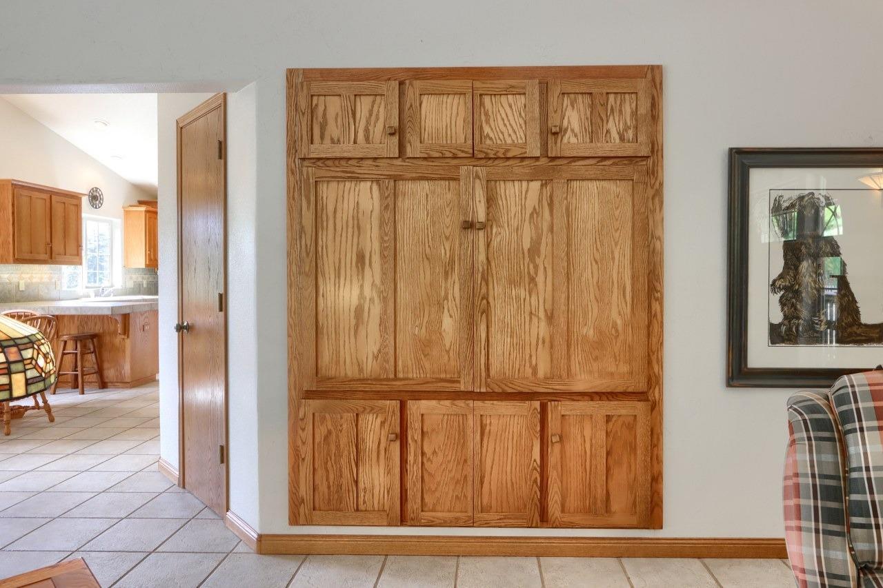 Mariposa, California, 95338, United States, 3 Bedrooms Bedrooms, ,3 BathroomsBathrooms,Residential,For Sale,1988847