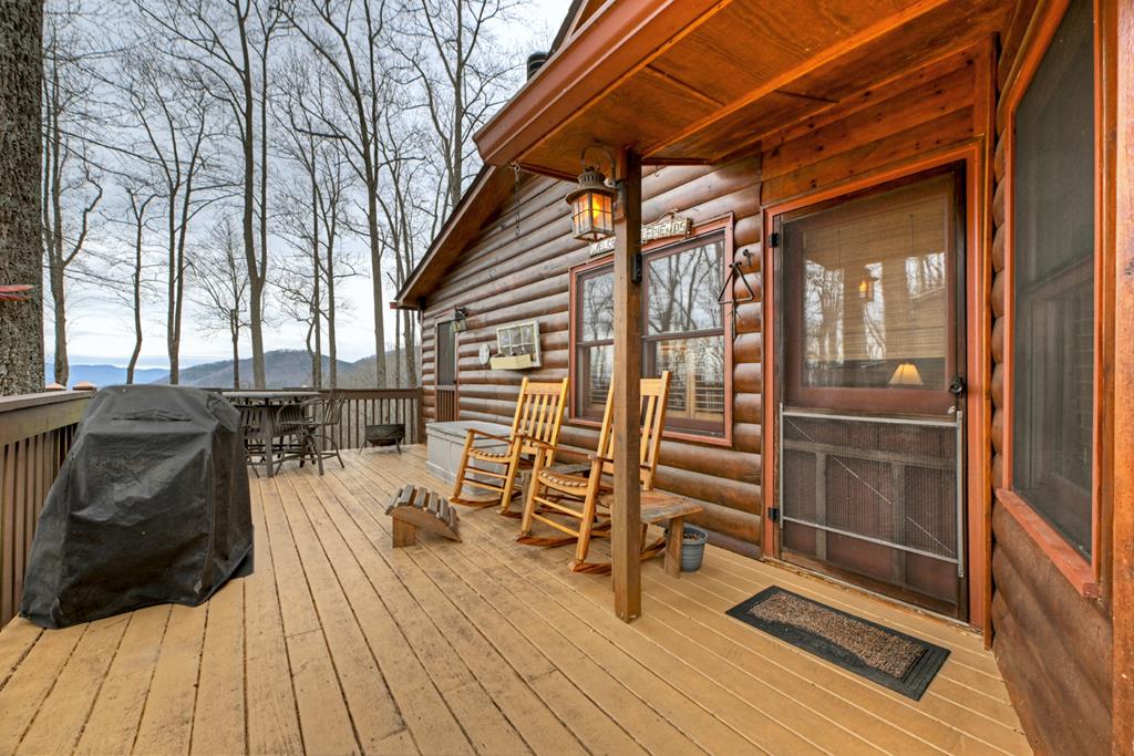 Ellijay, Georgia, 30536, United States, 4 Bedrooms Bedrooms, ,3 BathroomsBathrooms,Residential,For Sale,2003227