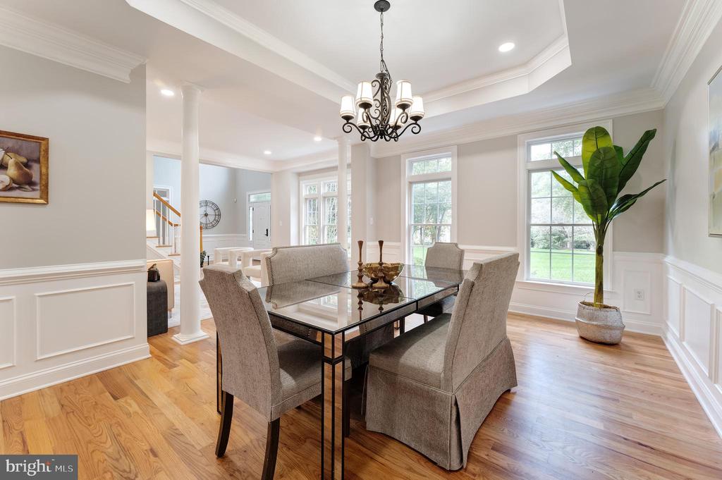 Fairfax, Virginia, 22033, United States, 6 Bedrooms Bedrooms, ,6 BathroomsBathrooms,Residential,For Sale,1973786