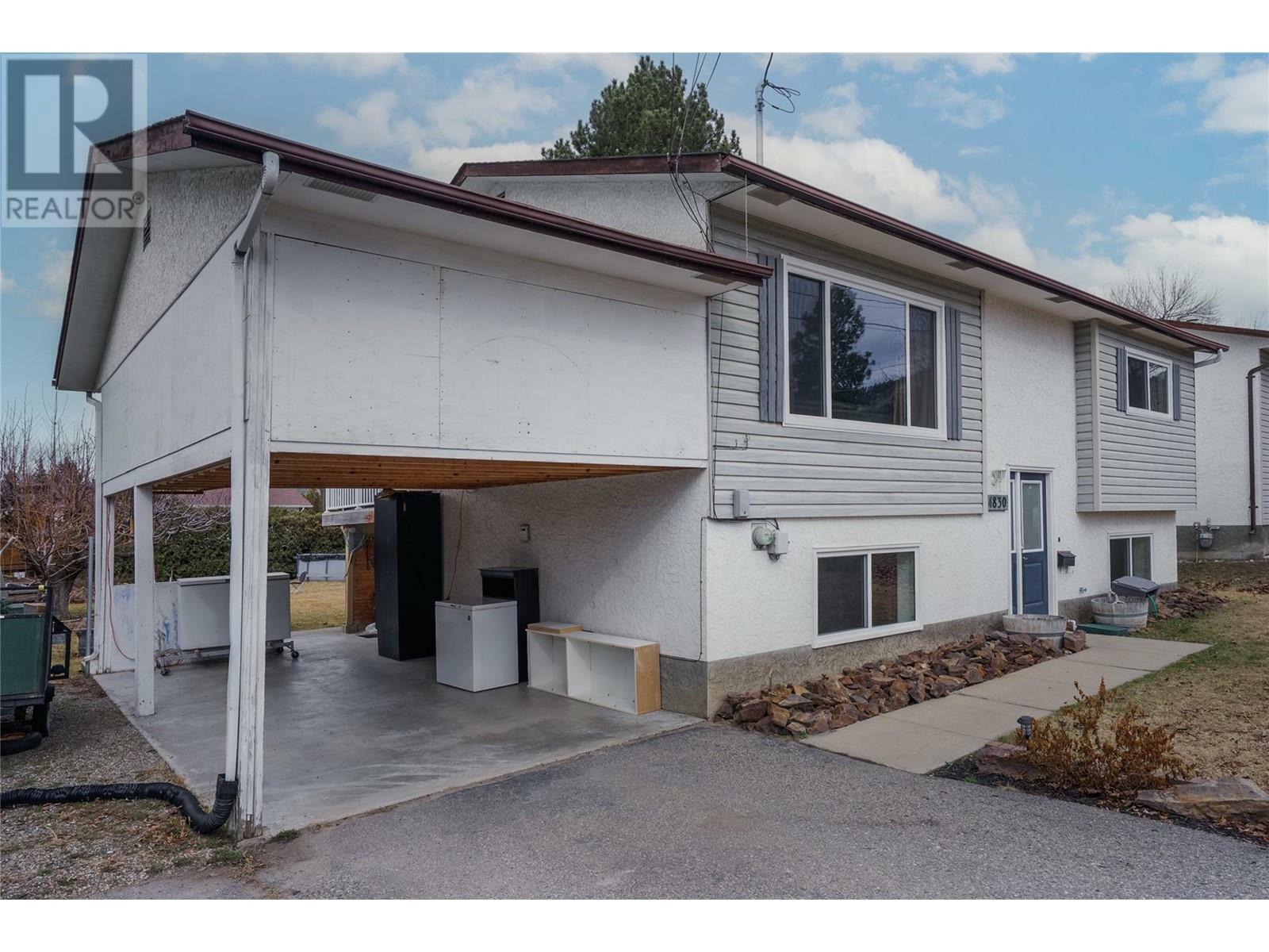 KELOWNA, British Columbia, V1X 6M4, CA, 3 Bedrooms Bedrooms, ,2 BathroomsBathrooms,Residential,For Sale,1836939