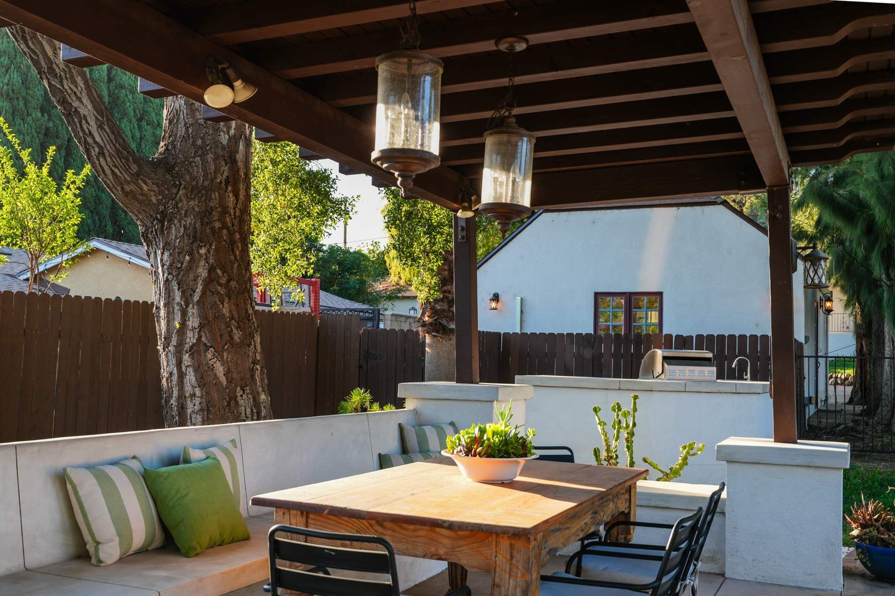  1206 East Mendocino Street - 物件實景