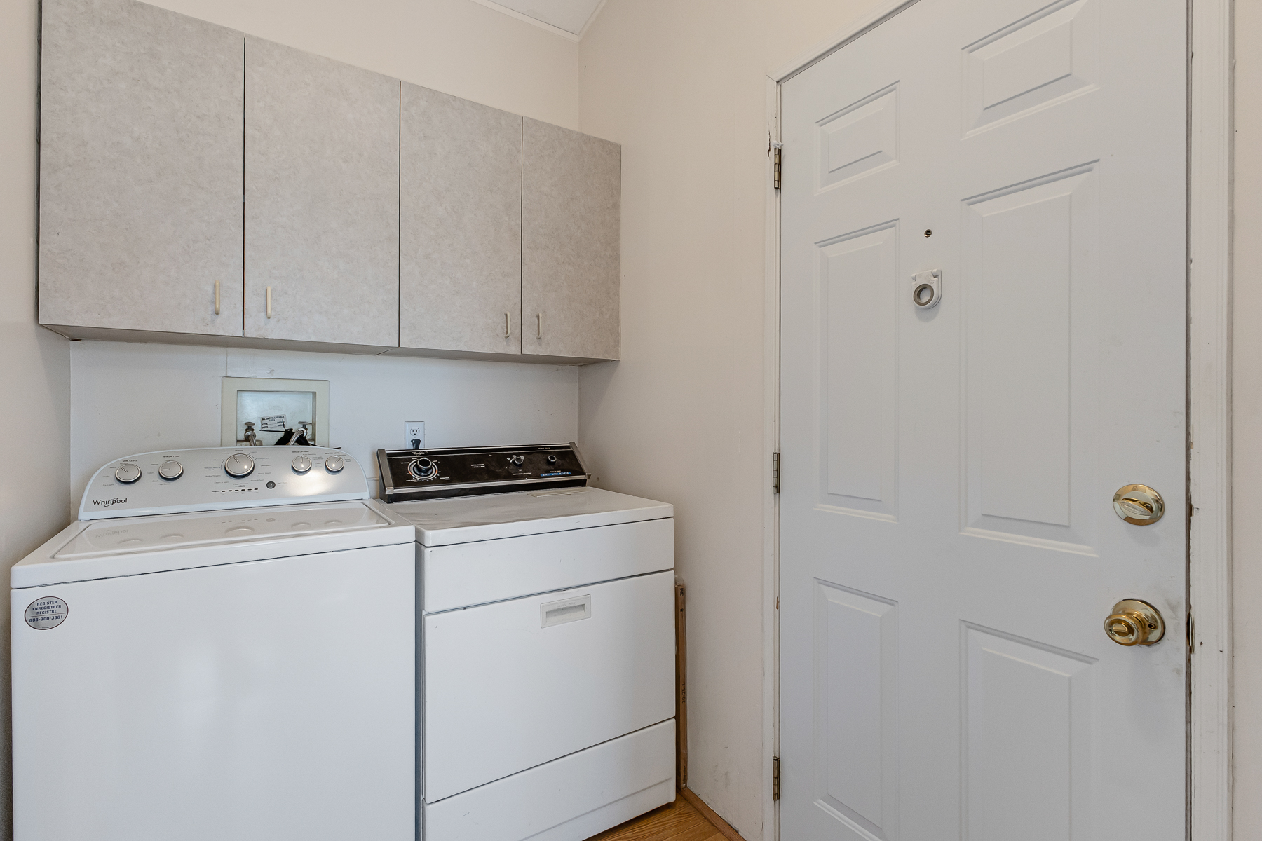 Prineville, Oregon, 97754, United States, 3 Bedrooms Bedrooms, ,2 BathroomsBathrooms,Residential,For Sale,1885821
