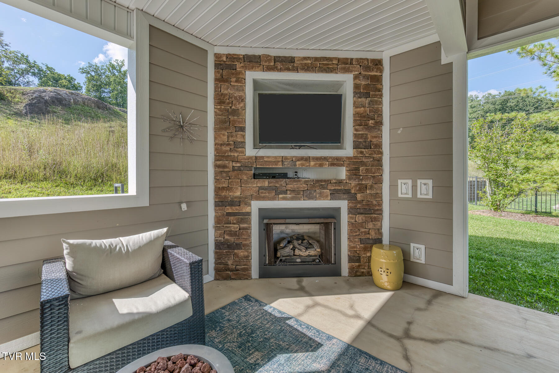 Kingsport, Tennessee, 37664, United States, 4 Bedrooms Bedrooms, ,3 BathroomsBathrooms,Residential,For Sale,1983363