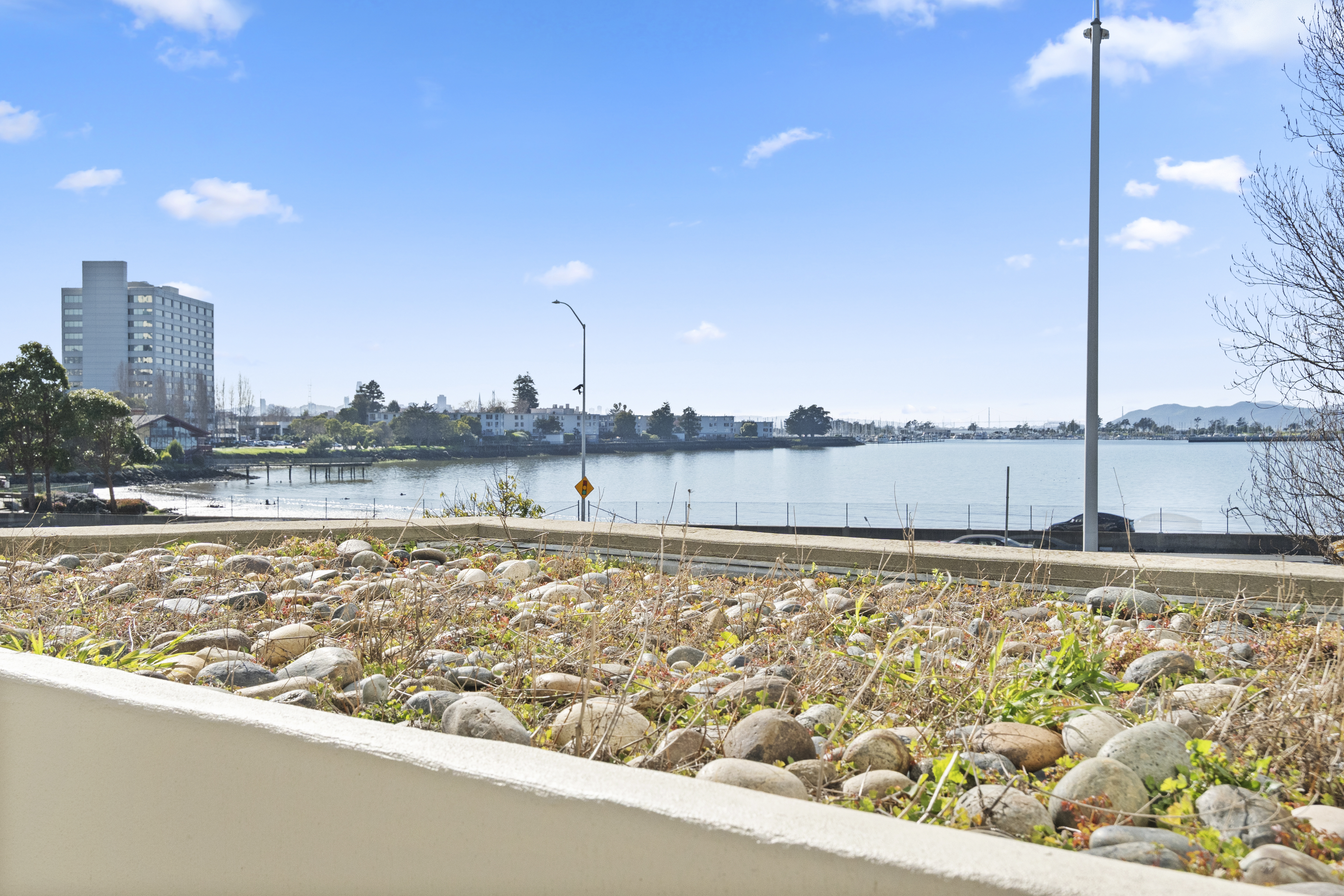  Panoramic Bay Views and Resort-Style Living at Pacific Park Plaza - 物件實景