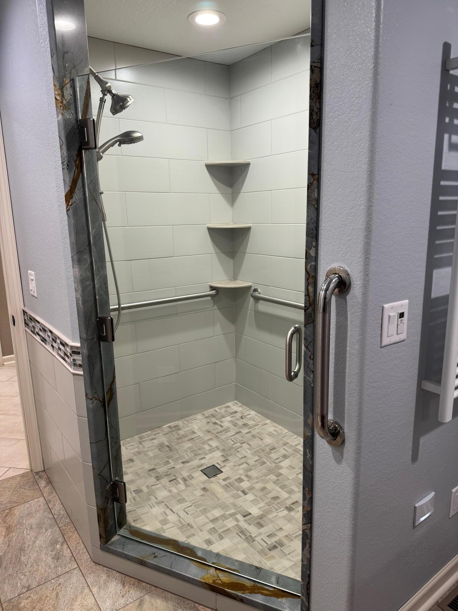 Glenville, Minnesota, 56036, United States, 4 Bedrooms Bedrooms, ,3 BathroomsBathrooms,Residential,For Sale,2015321