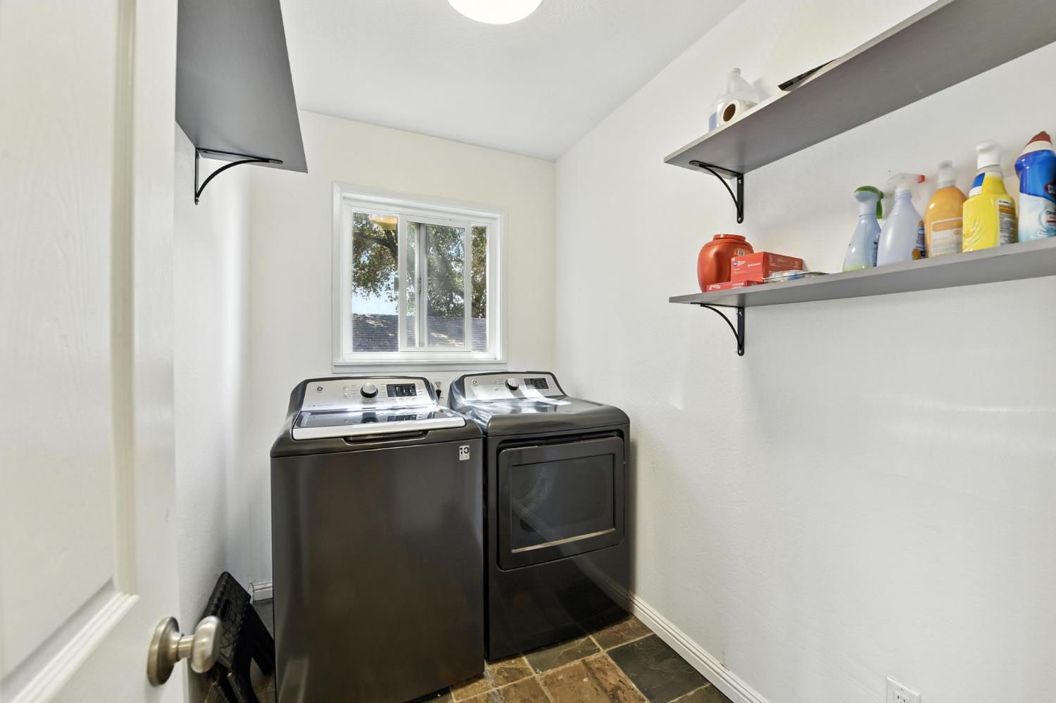 Somerset, California, 95684, United States, 3 Bedrooms Bedrooms, ,2 BathroomsBathrooms,Residential,For Sale,1901793