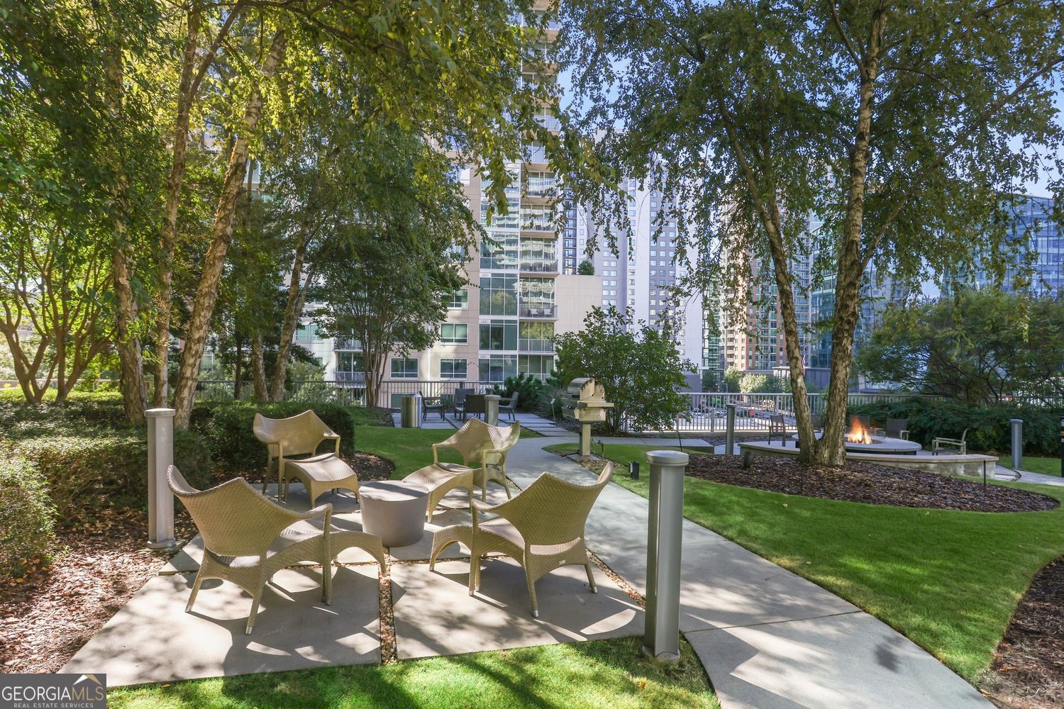 Atlanta, Georgia, 30309, United States, 2 Bedrooms Bedrooms, ,2 BathroomsBathrooms,Residential,For Sale,1964227