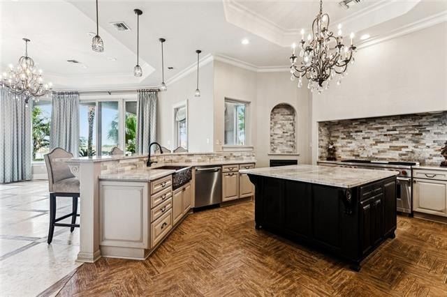 Slidell, Louisiana, 70461, United States, 5 Bedrooms Bedrooms, ,7 BathroomsBathrooms,Residential,For Sale,2005702