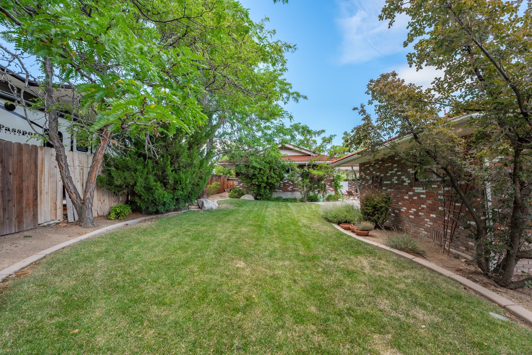  RARE SKYLINE HEIGHTS OPPORTUNITY  6,024 SF BRICK HOME ON .38 ACRE  NO HOA - 物件實景